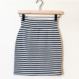 VS PINK | stretch skirt